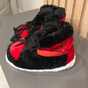 Red Air Jordan, Nike slippers